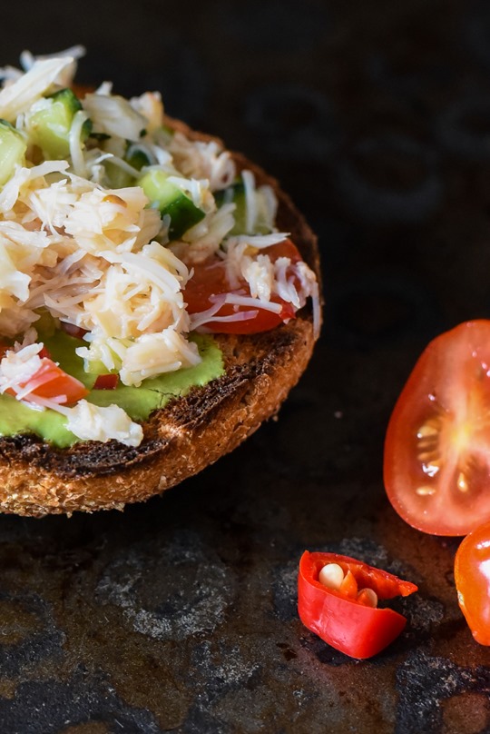 Avocado chilli crab toasts - recipe by Thankfifi-4
