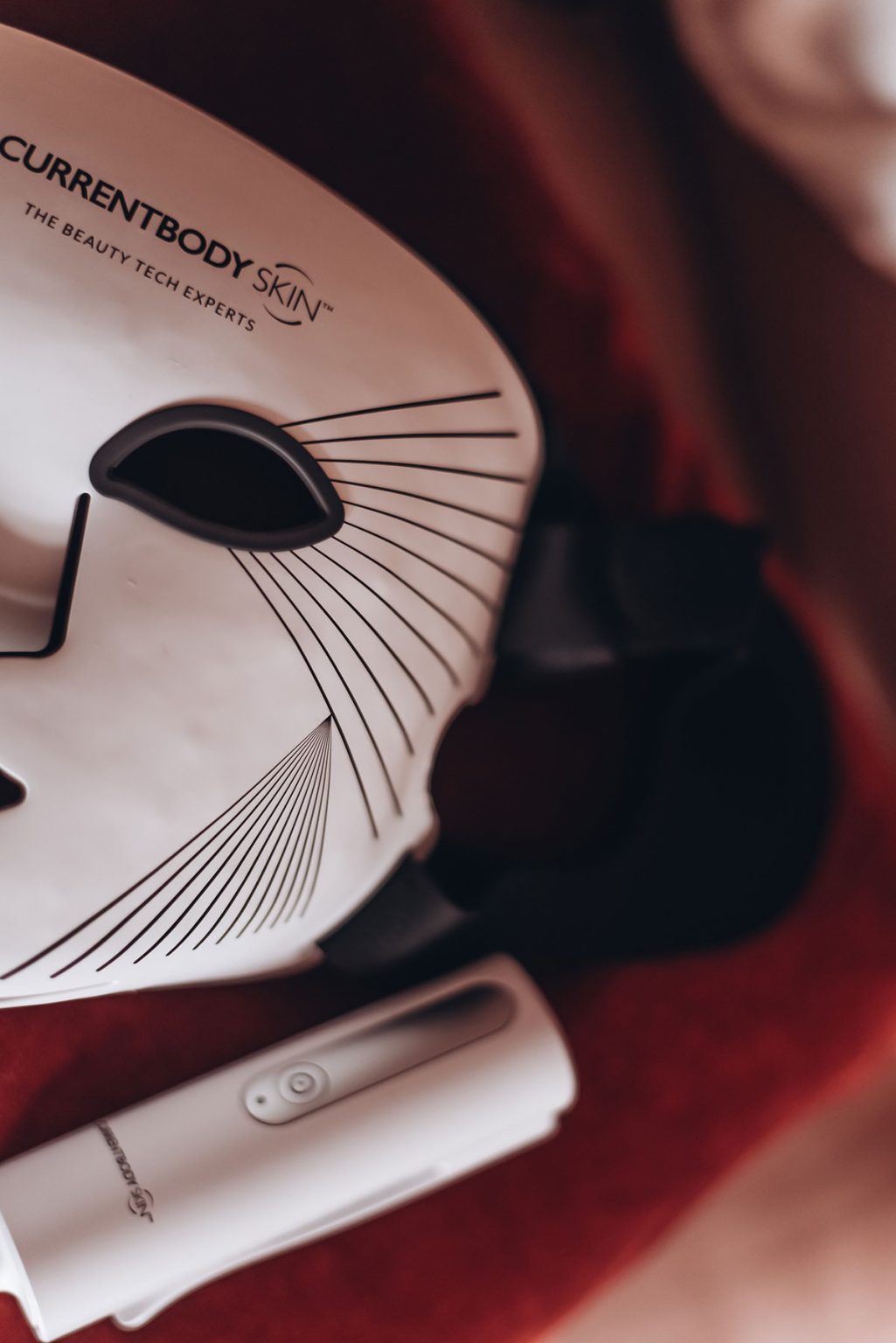 CurrentBody LED Mask Series 2 Review : My Honest Before & After Results ...